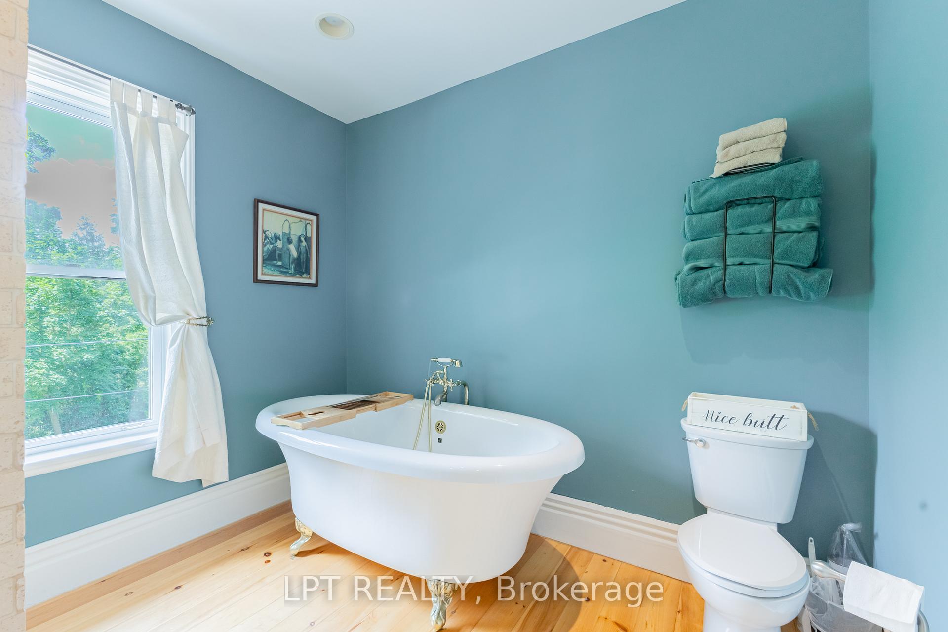 Photo 23 of 283 Hastings Street, North Middlesex, Parkhill — HOMEH