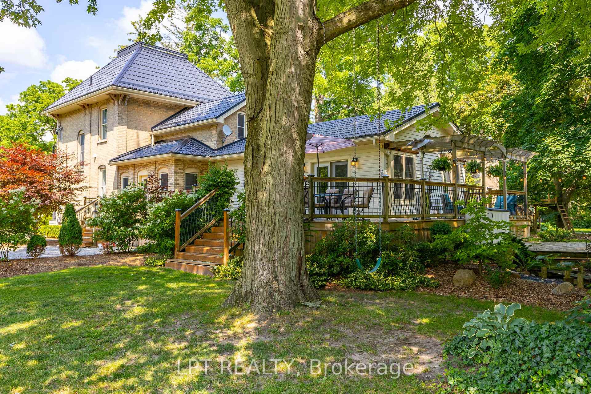Photo 34 of 283 Hastings Street, North Middlesex, Parkhill — HOMEH