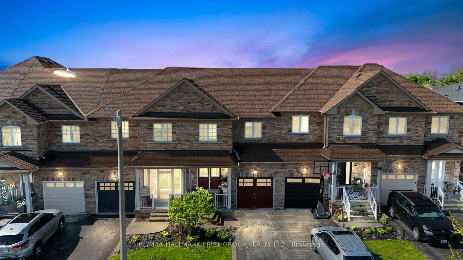 Photo 5 of 89 Eastfield Crescent, Clarington, Courtice — HOMEH