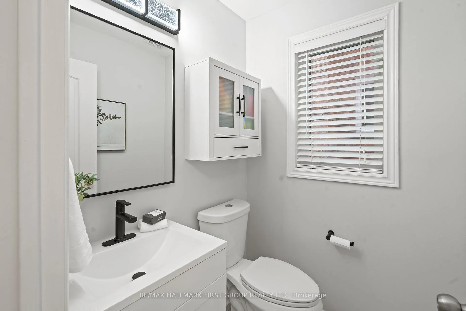 Photo 23 of 89 Eastfield Crescent, Clarington, Courtice — HOMEH