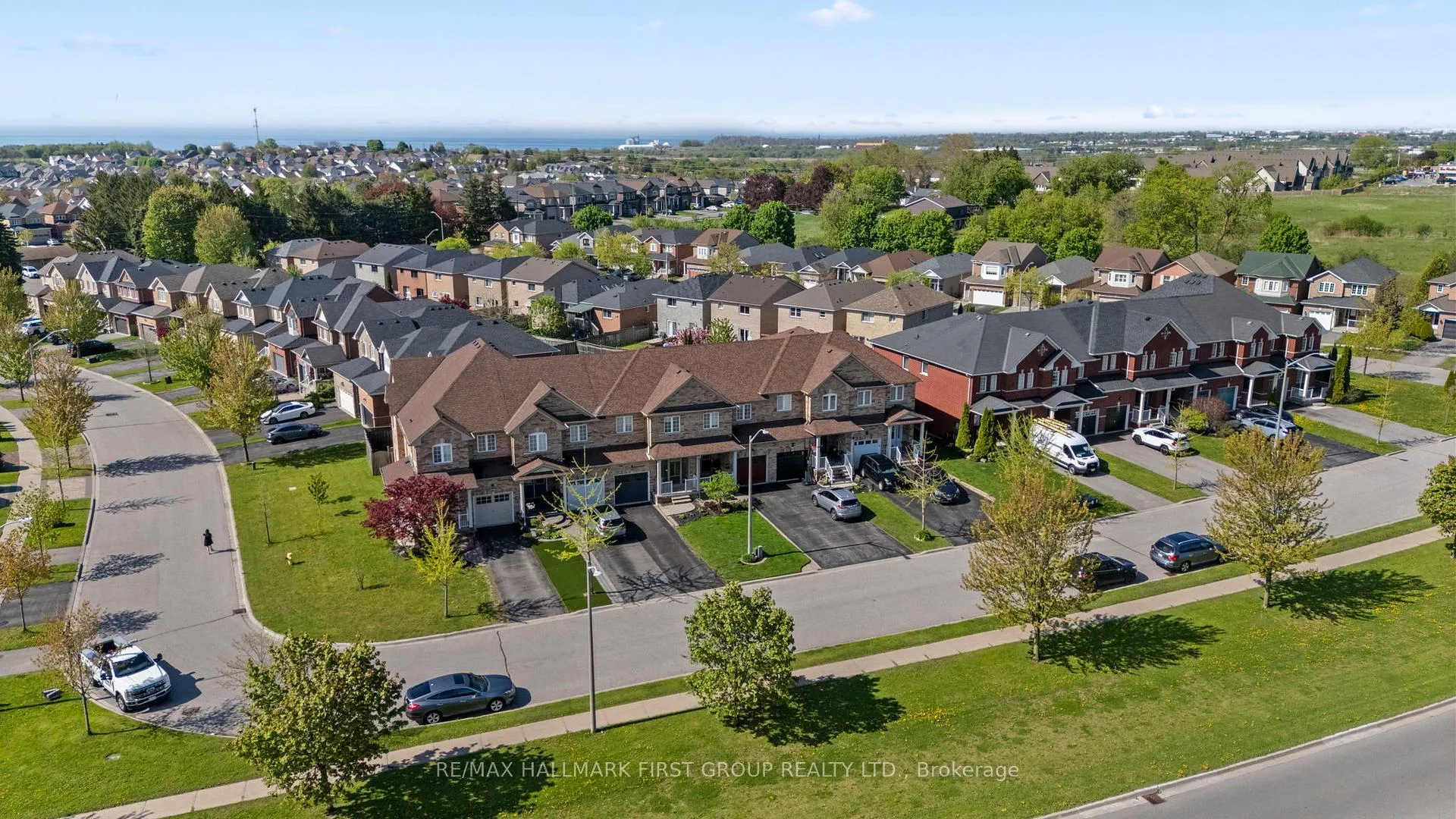 Photo 39 of 89 Eastfield Crescent, Clarington, Courtice — HOMEH