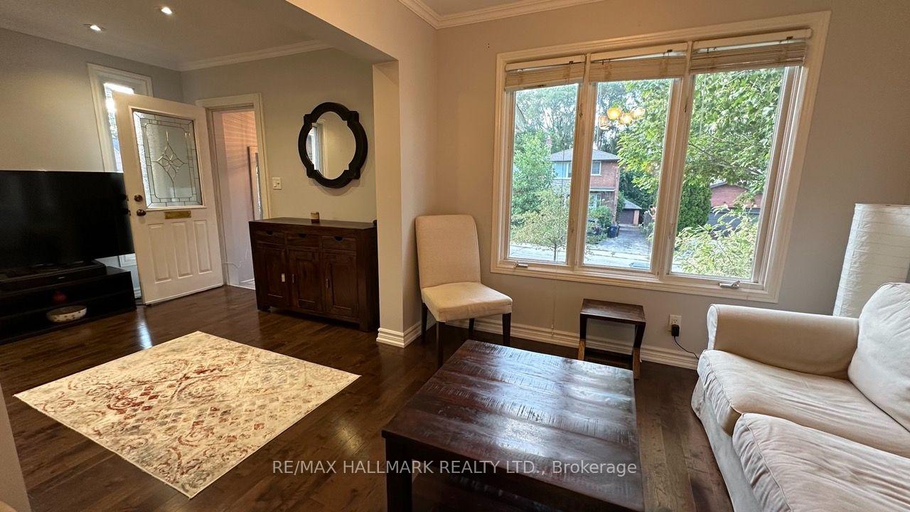 Photo 9 of 15 Daniels Street, Etobicoke, Stonegate-Queensway — HOMEH