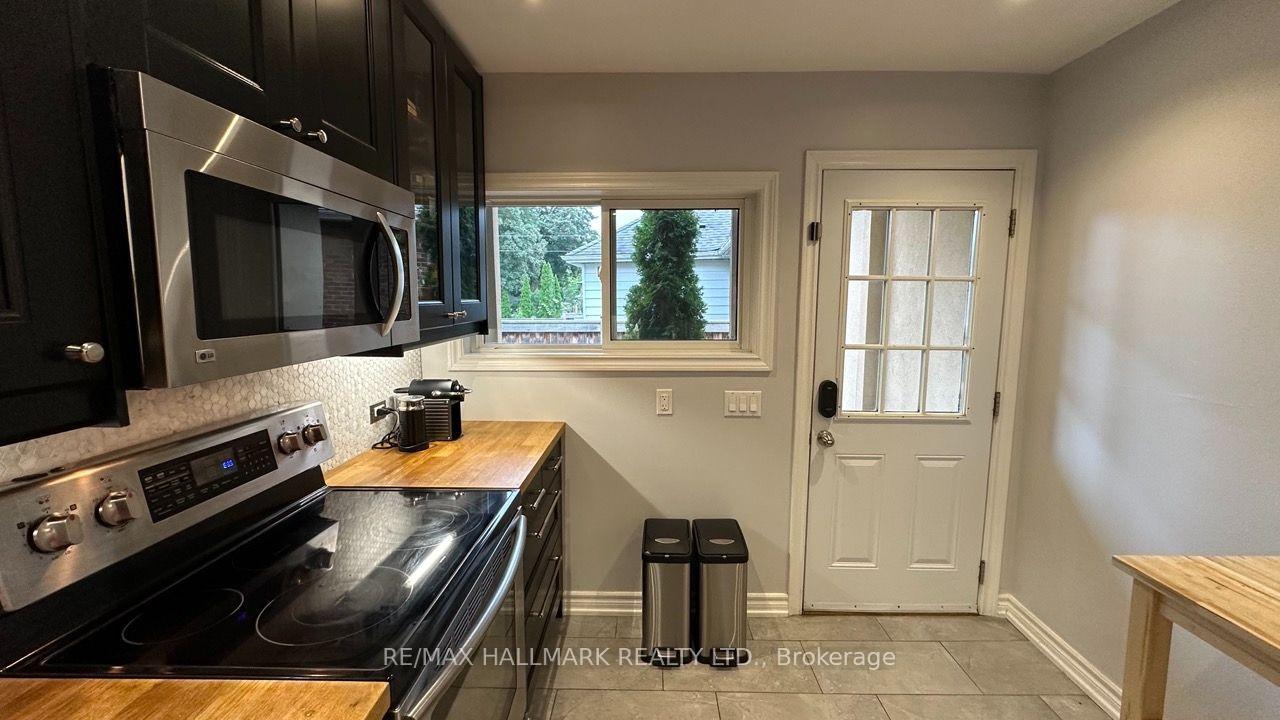 Photo 19 of 15 Daniels Street, Etobicoke, Stonegate-Queensway — HOMEH
