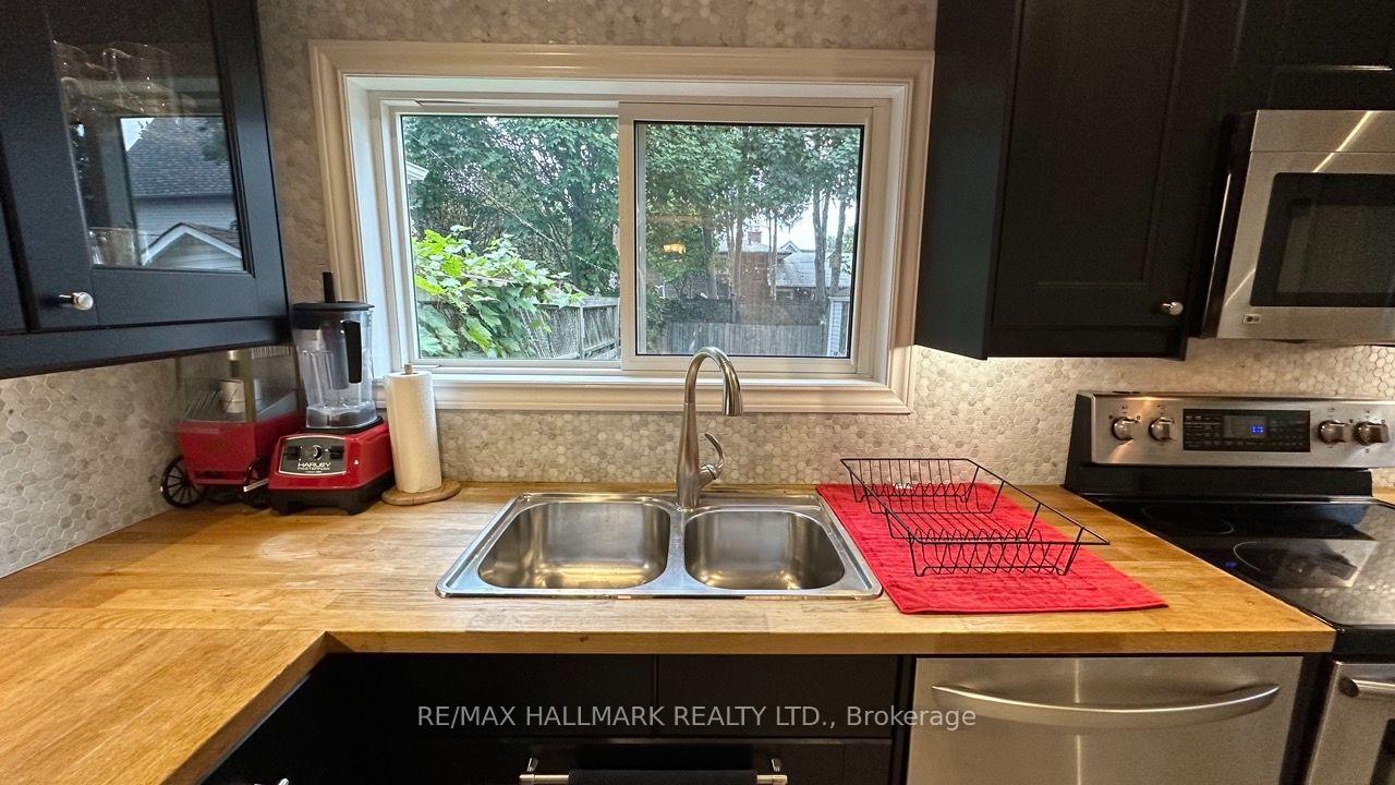 Photo 21 of 15 Daniels Street, Etobicoke, Stonegate-Queensway — HOMEH