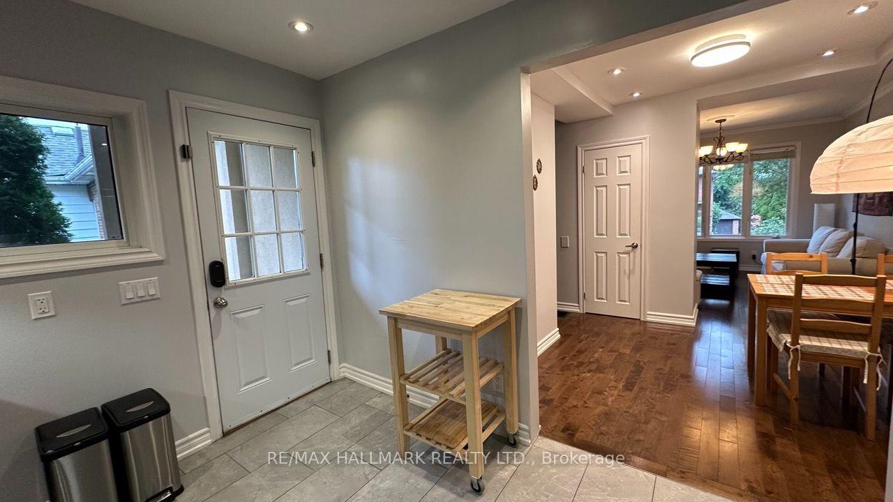 Photo 22 of 15 Daniels Street, Etobicoke, Stonegate-Queensway — HOMEH