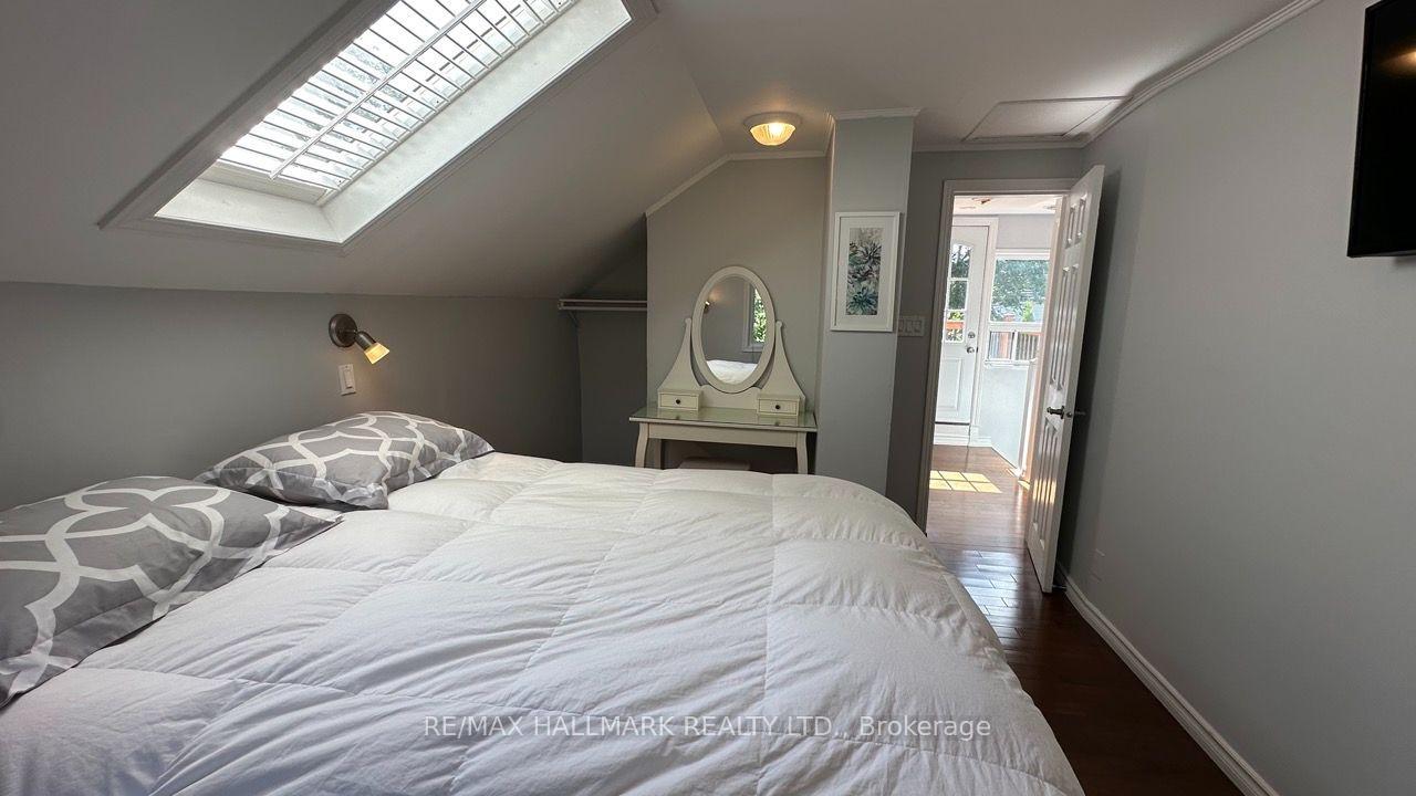 Photo 24 of 15 Daniels Street, Etobicoke, Stonegate-Queensway — HOMEH