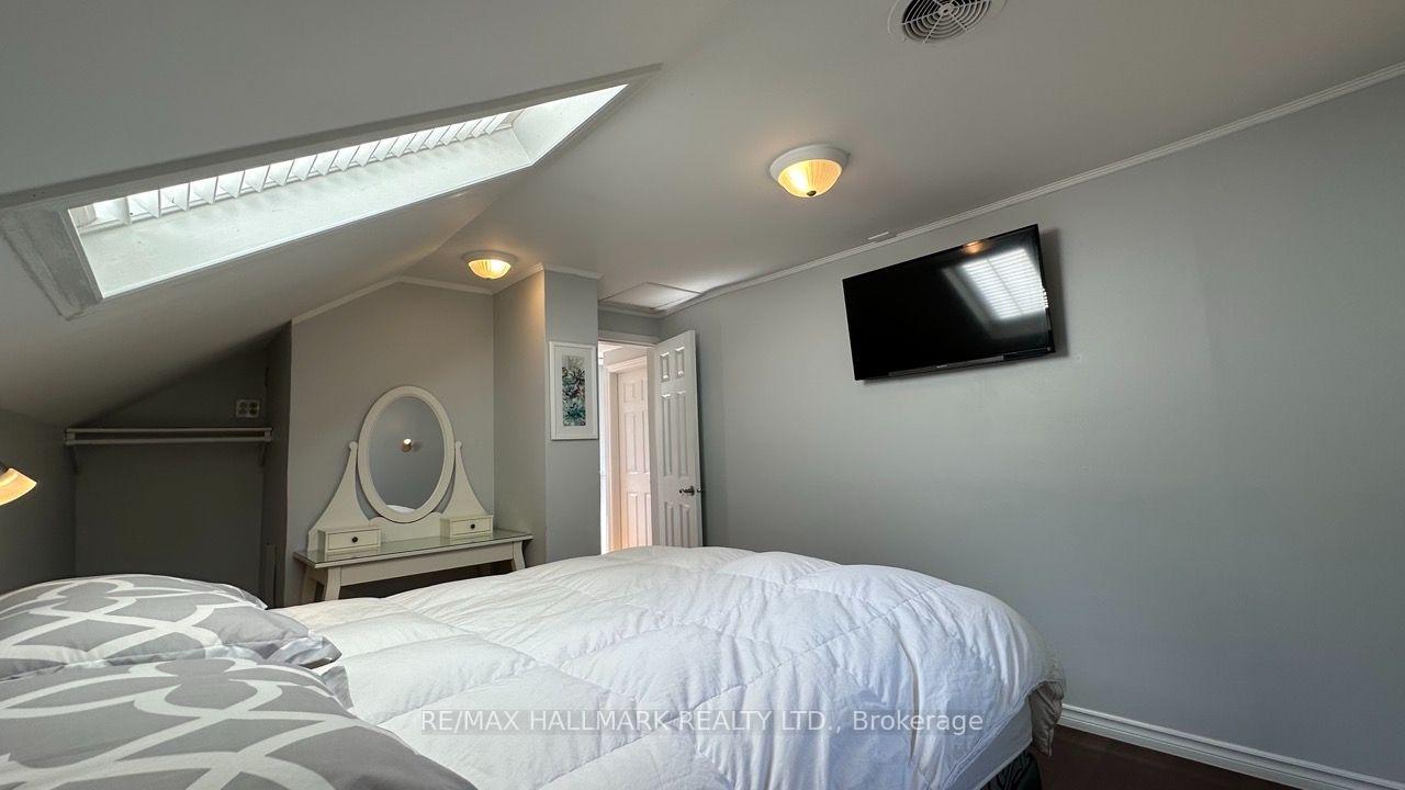 Photo 27 of 15 Daniels Street, Etobicoke, Stonegate-Queensway — HOMEH