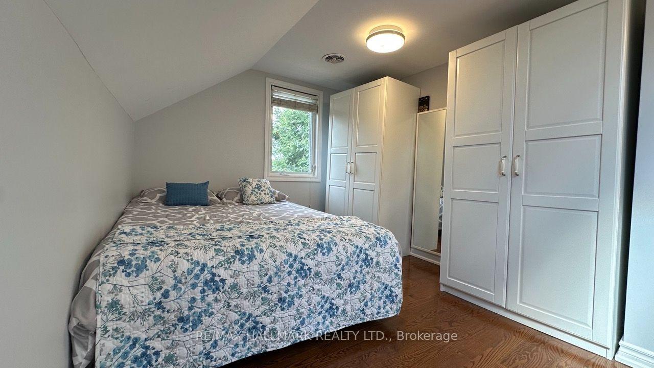 Photo 33 of 15 Daniels Street, Etobicoke, Stonegate-Queensway — HOMEH