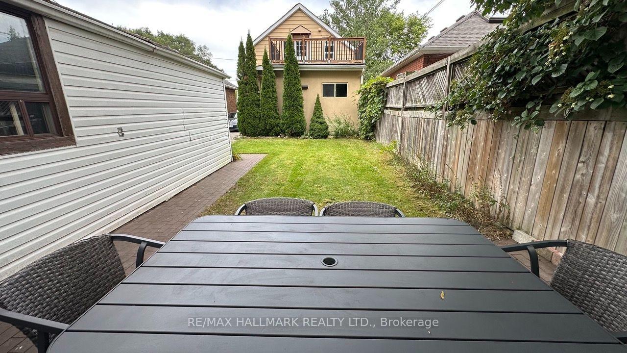 Photo 42 of 15 Daniels Street, Etobicoke, Stonegate-Queensway — HOMEH