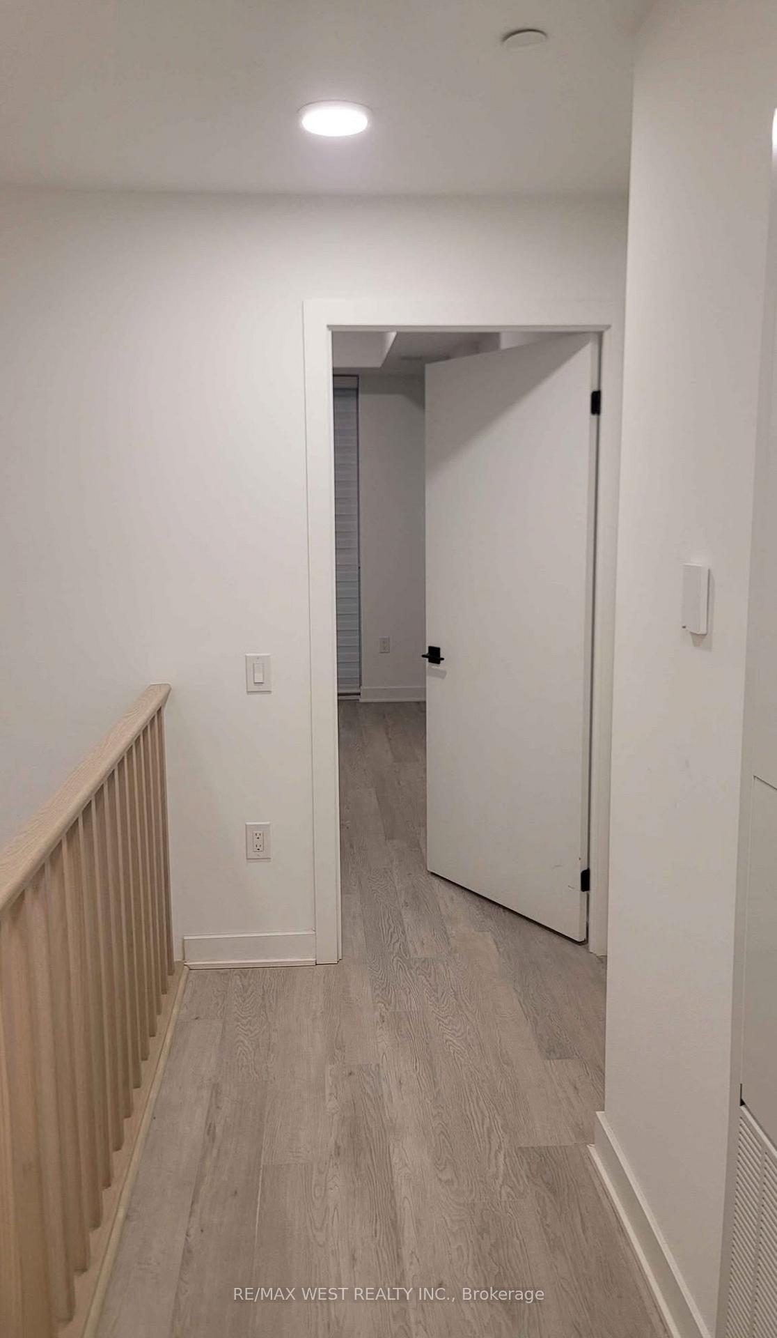 Photo 11 of Unit 107, 2782 Barton Street E, Hamilton, Riverdale — HOMEH