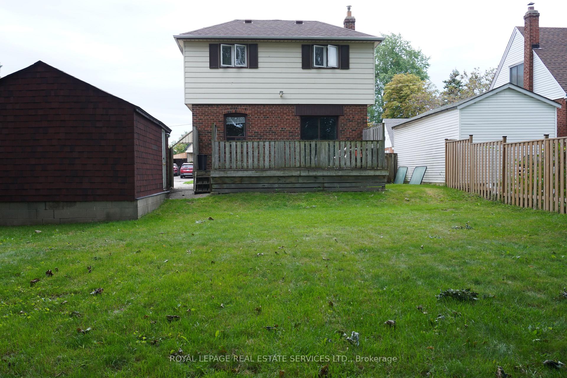 Photo 16 of Unit Main, 12 Coniston Road, Scarborough, Clairlea-Birchmount — HOMEH