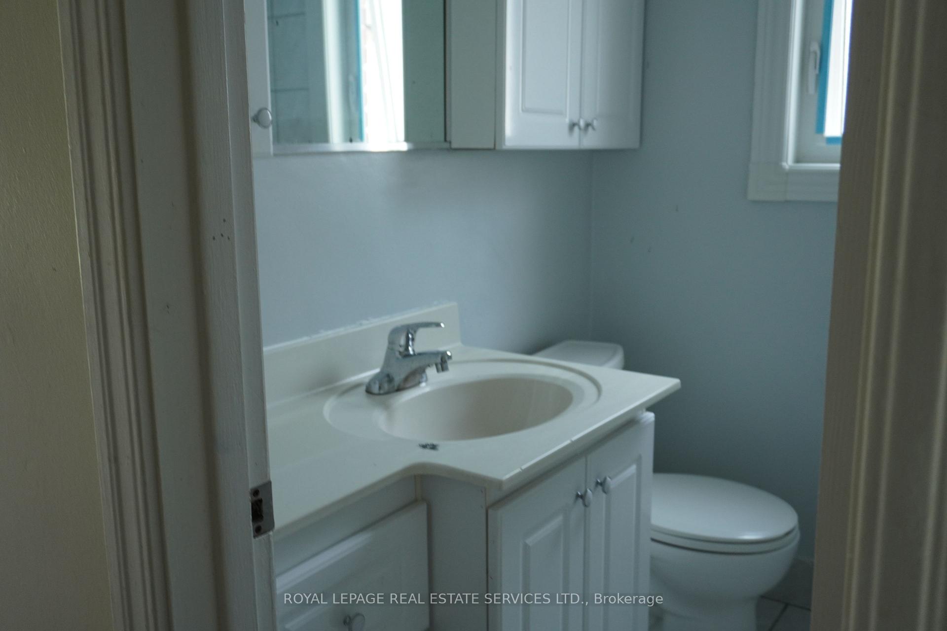 Photo 41 of Unit Main, 12 Coniston Road, Scarborough, Clairlea-Birchmount — HOMEH