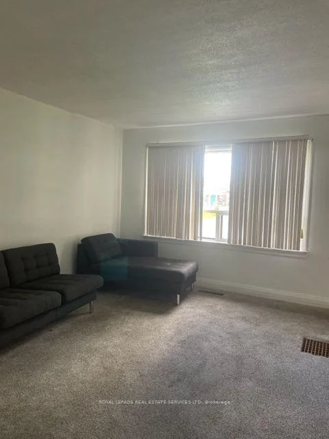 Photo 3 of Unit Main, 12 Coniston Road, Scarborough, Clairlea-Birchmount — HOMEH