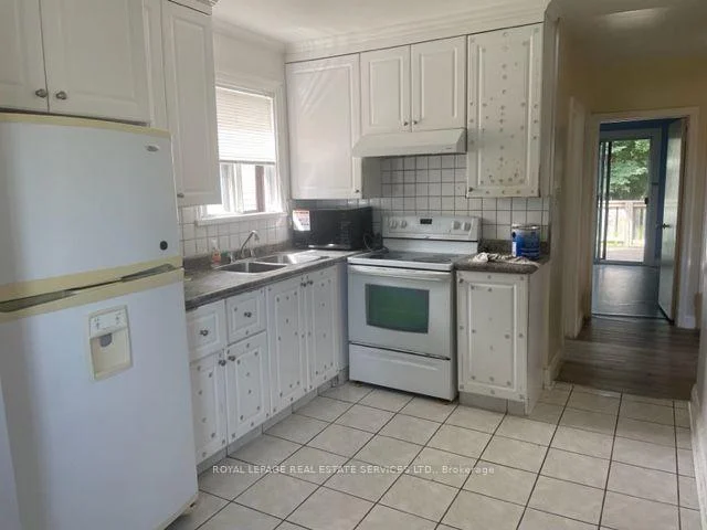 Photo 9 of Unit Main, 12 Coniston Road, Scarborough, Clairlea-Birchmount — HOMEH