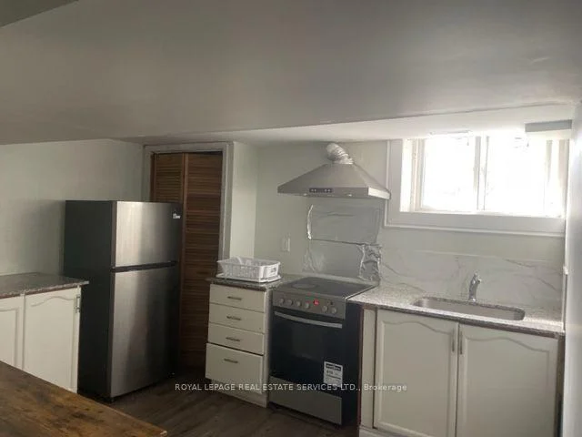 Photo 13 of Unit Main, 12 Coniston Road, Scarborough, Clairlea-Birchmount — HOMEH
