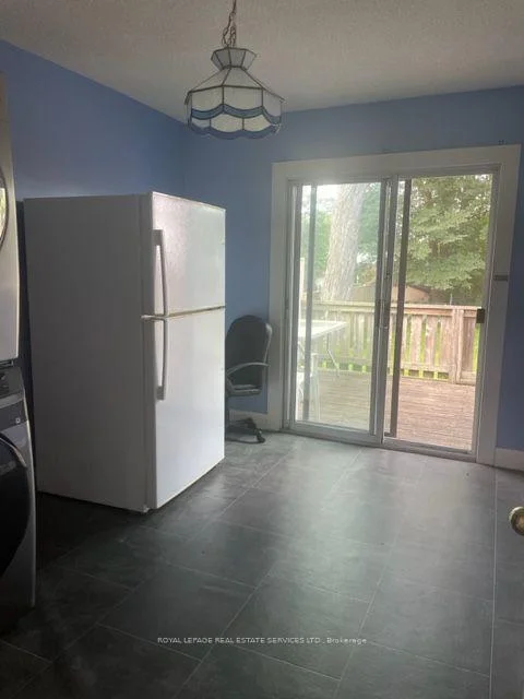 Photo 14 of Unit Main, 12 Coniston Road, Scarborough, Clairlea-Birchmount — HOMEH