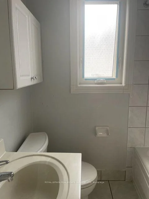 Photo 24 of Unit Main, 12 Coniston Road, Scarborough, Clairlea-Birchmount — HOMEH