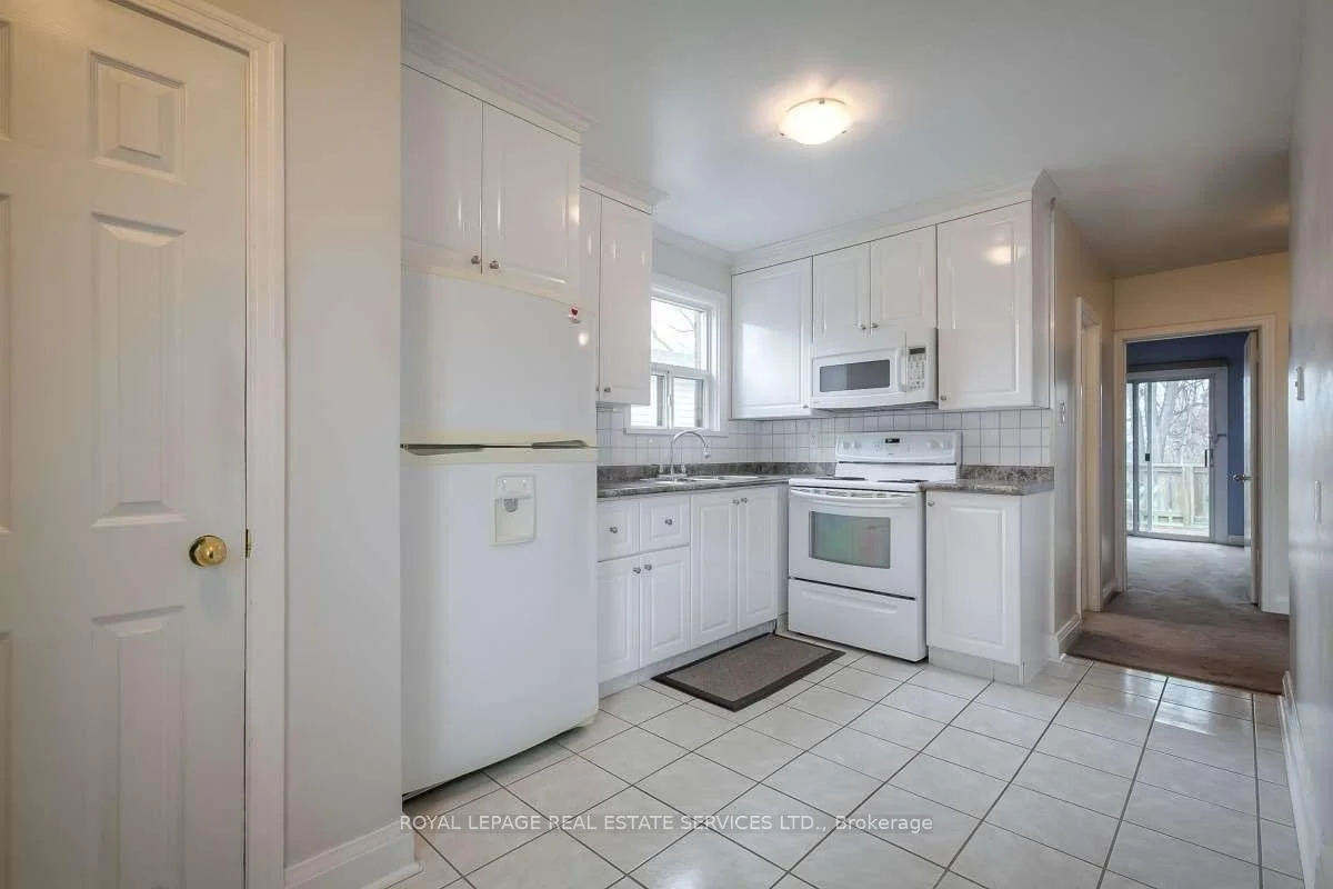 Photo 25 of Unit Main, 12 Coniston Road, Scarborough, Clairlea-Birchmount — HOMEH
