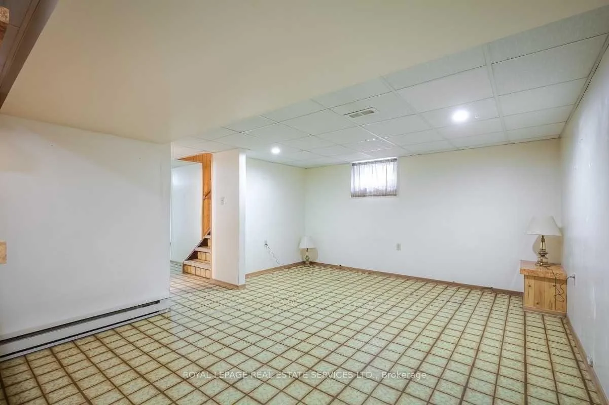 Photo 73 of Unit Main, 12 Coniston Road, Scarborough, Clairlea-Birchmount — HOMEH