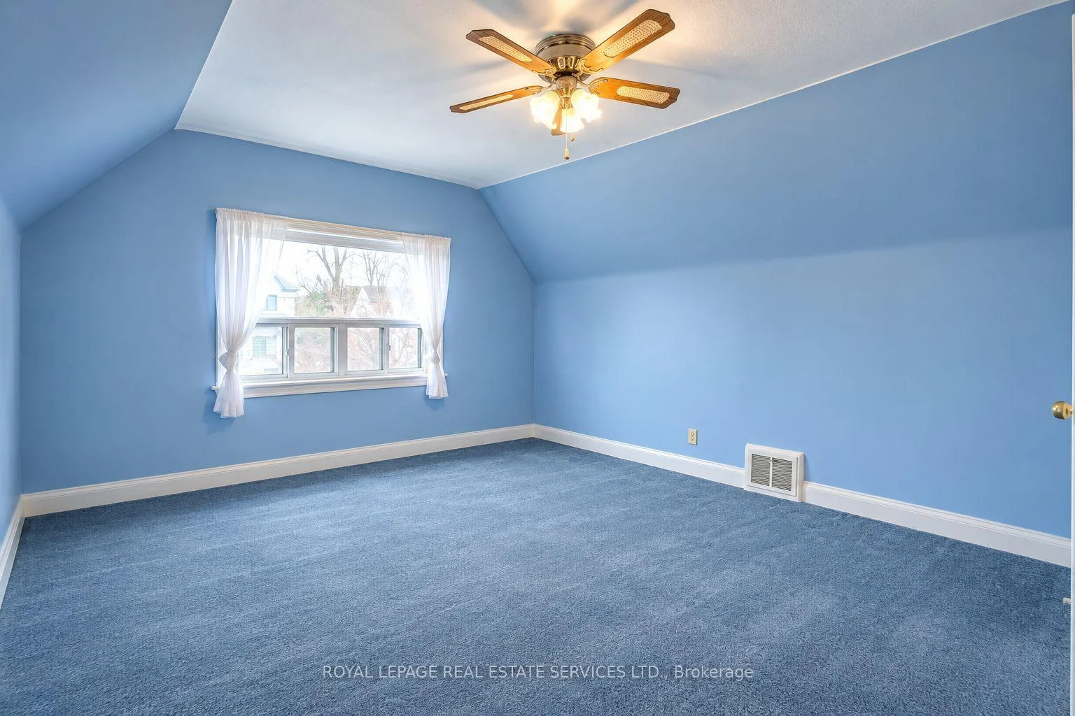 Photo 40 of Unit Main, 12 Coniston Road, Scarborough, Clairlea-Birchmount — HOMEH