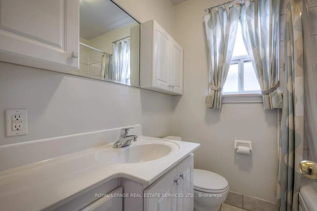 Photo 43 of Unit Main, 12 Coniston Road, Scarborough, Clairlea-Birchmount — HOMEH