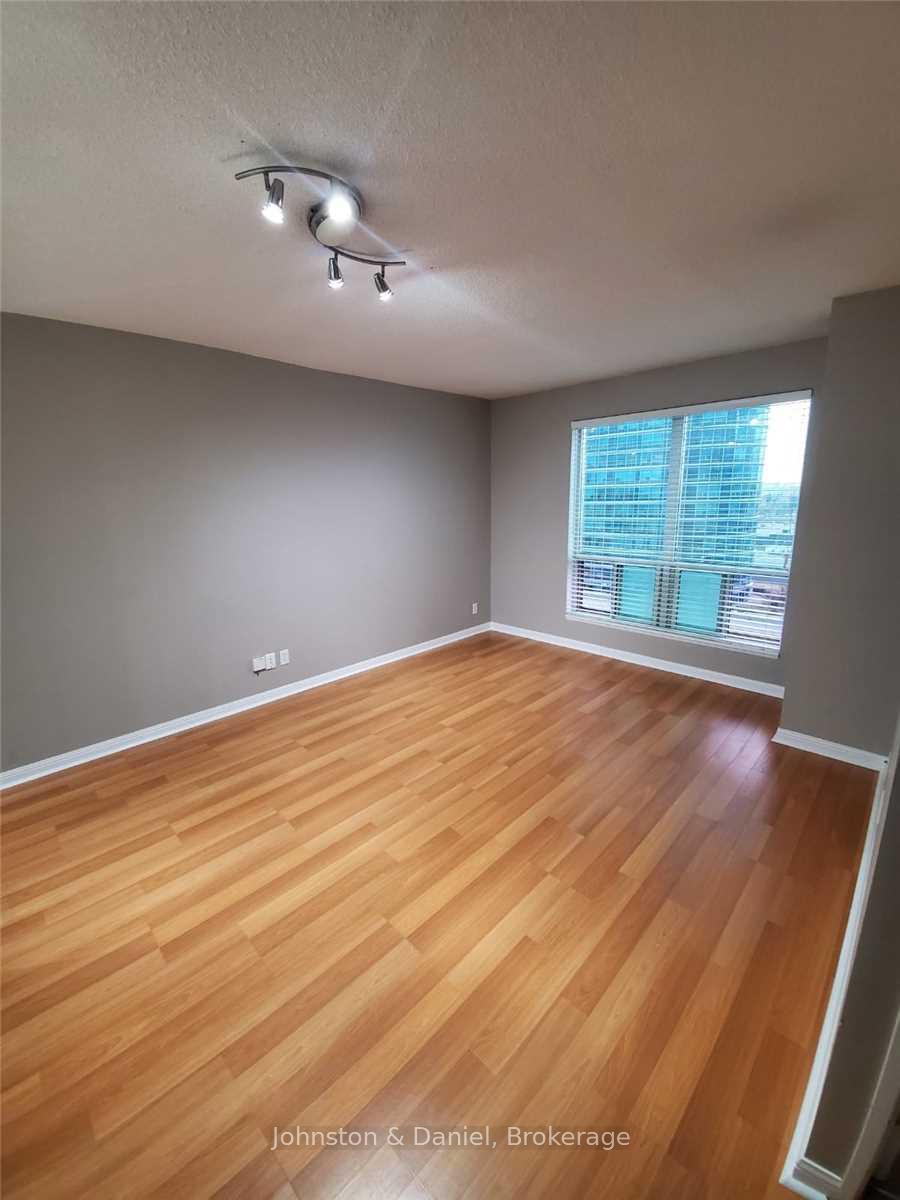 Photo 6 of Unit 1115, 1 Lee Centre Drive, Scarborough, Woburn — HOMEH