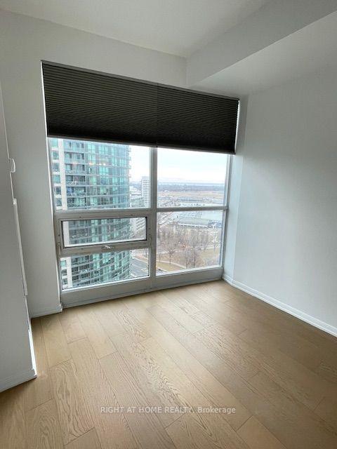 Photo 7 of Unit 2506, 219 Fort York Boulevard, Toronto, Niagara — HOMEH