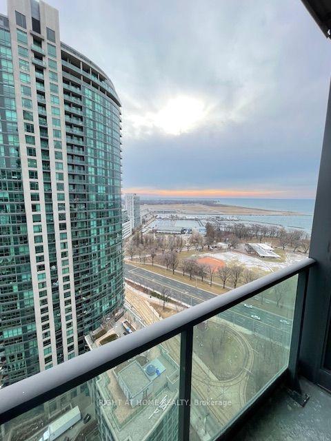 Photo 11 of Unit 2506, 219 Fort York Boulevard, Toronto, Niagara — HOMEH
