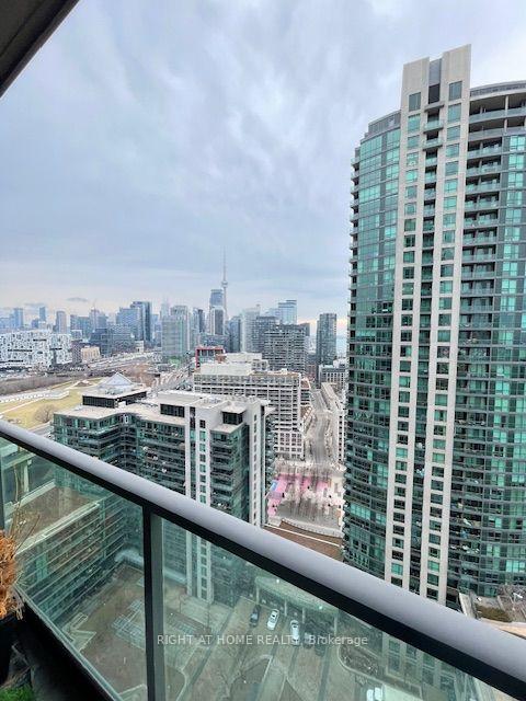 Photo 12 of Unit 2506, 219 Fort York Boulevard, Toronto, Niagara — HOMEH