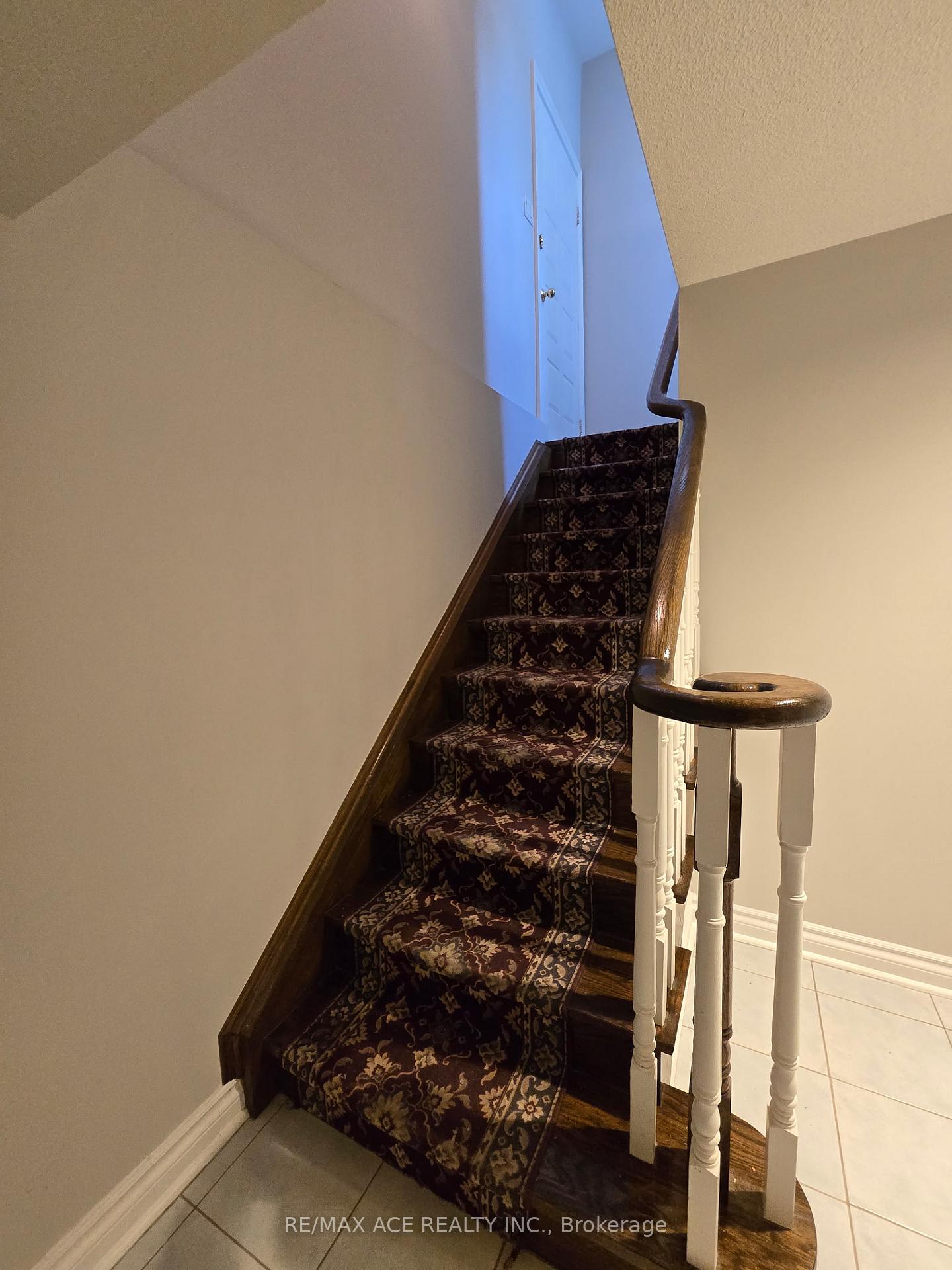 Photo 2 of Unit BSMT, 25 Pilkington Crescent, Vaughan, Brownridge — HOMEH