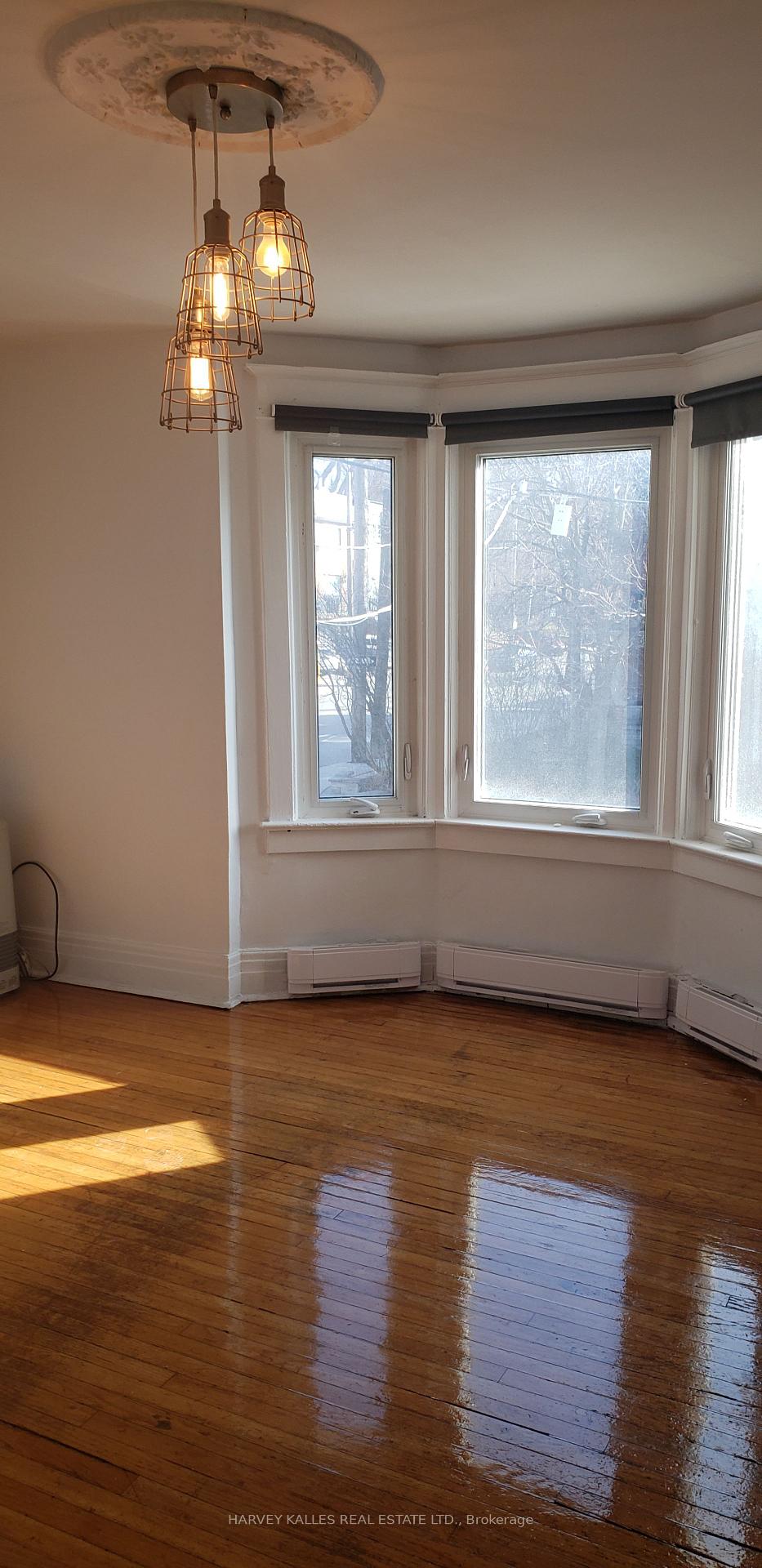 Photo 3 of Unit Upper, 4 Marchmount Road, Toronto, Wychwood — HOMEH