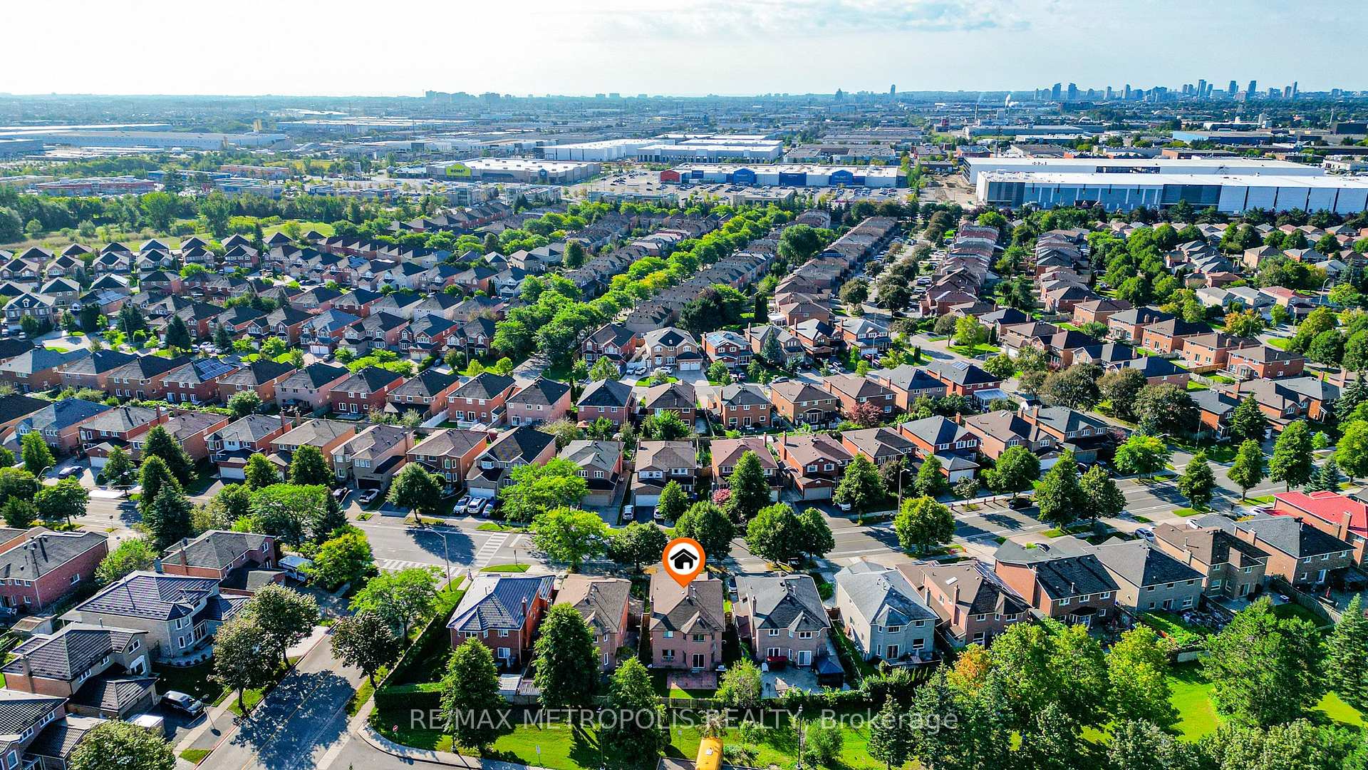 Photo 6 of 214 Elson Street, Markham, Middlefield — HOMEH