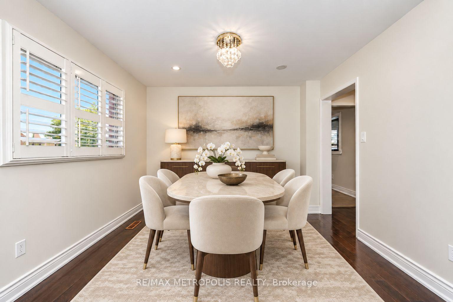 Photo 11 of 214 Elson Street, Markham, Middlefield — HOMEH
