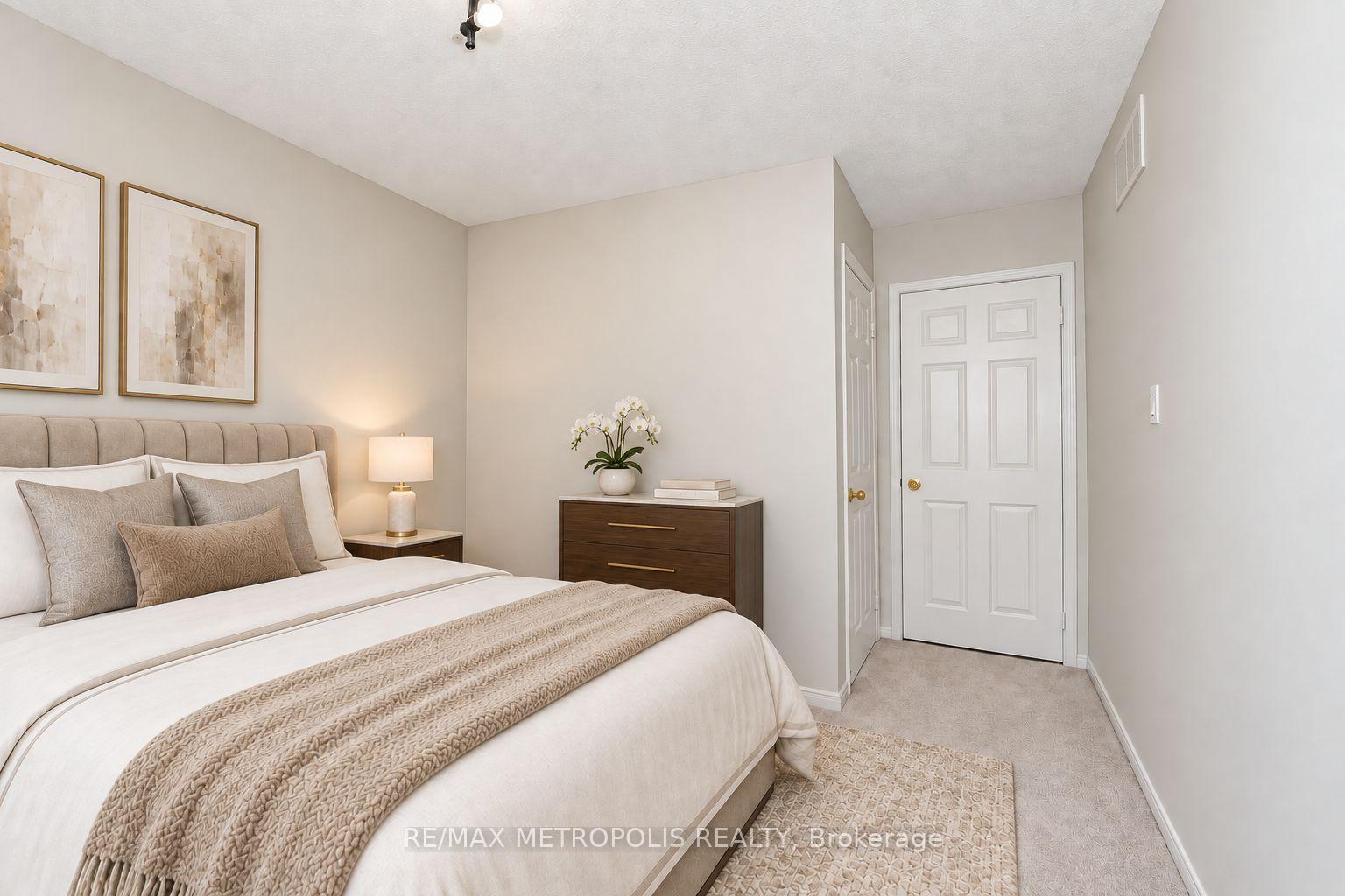 Photo 26 of 214 Elson Street, Markham, Middlefield — HOMEH