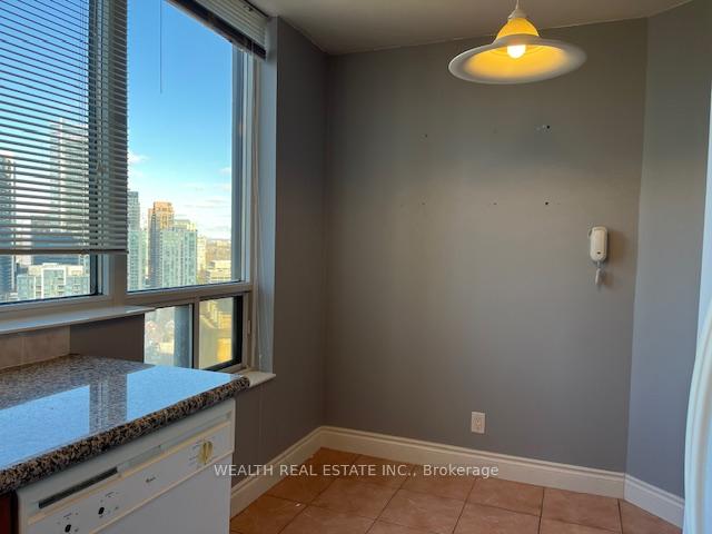 Photo 7 of Unit 2002, 78 Harrison Garden Boulevard, North York, Willowdale East — HOMEH