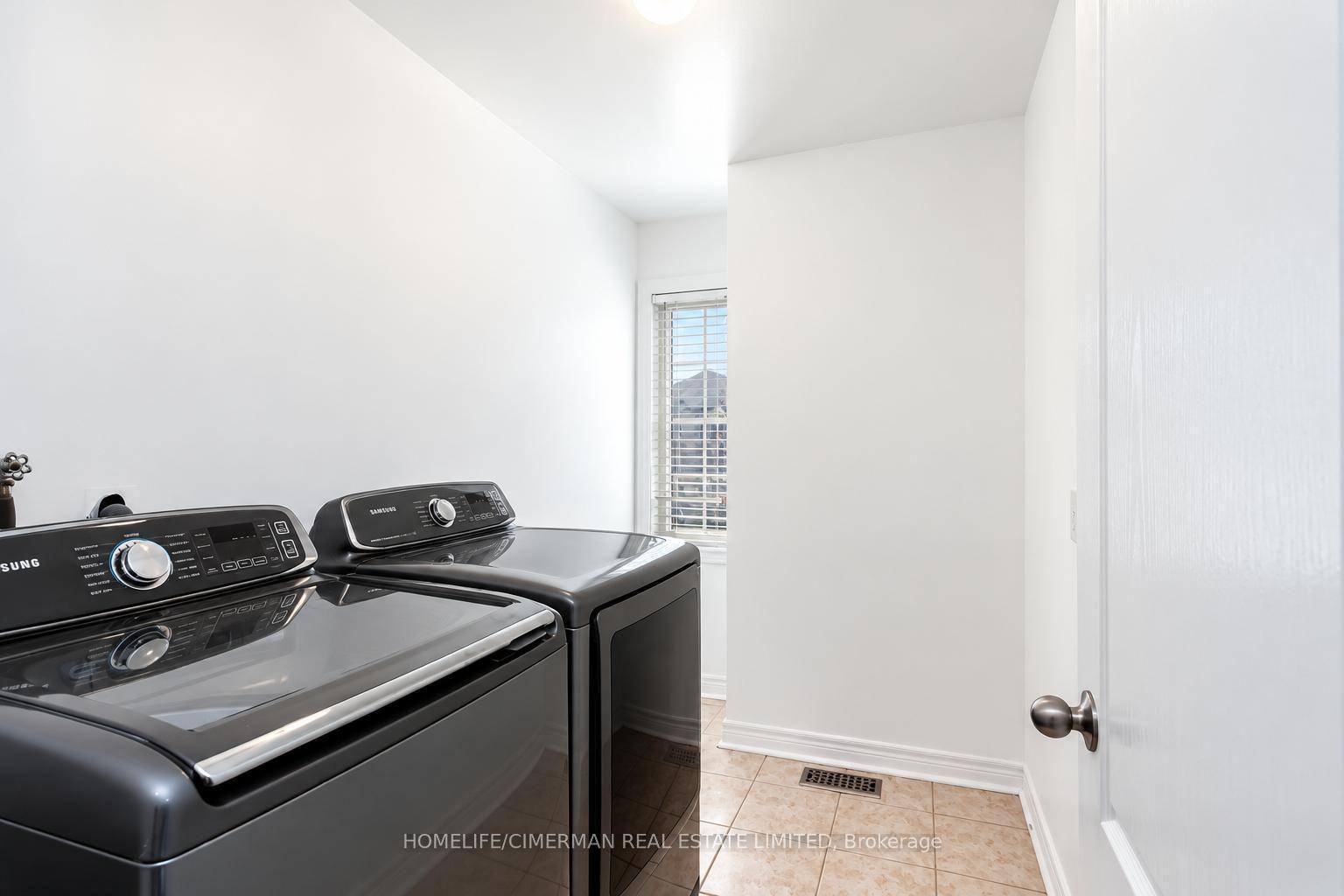 Photo 11 of 7 Okanagan Drive, Brampton, Sandringham-Wellington — HOMEH