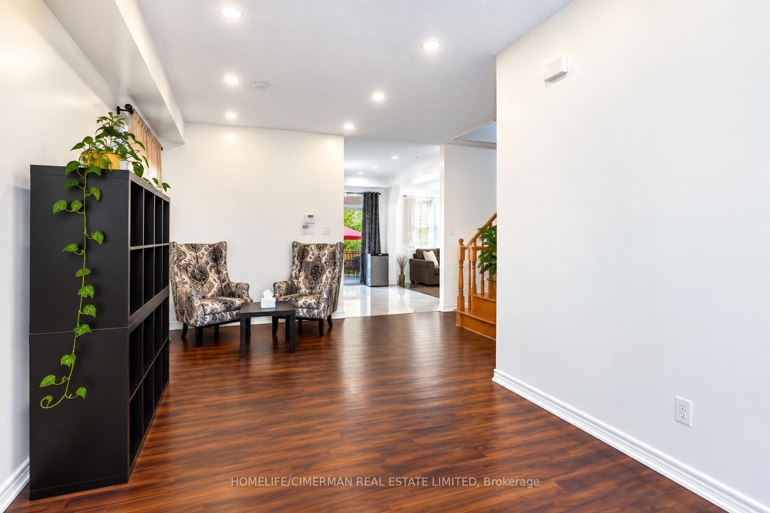 Photo 14 of 7 Okanagan Drive, Brampton, Sandringham-Wellington — HOMEH