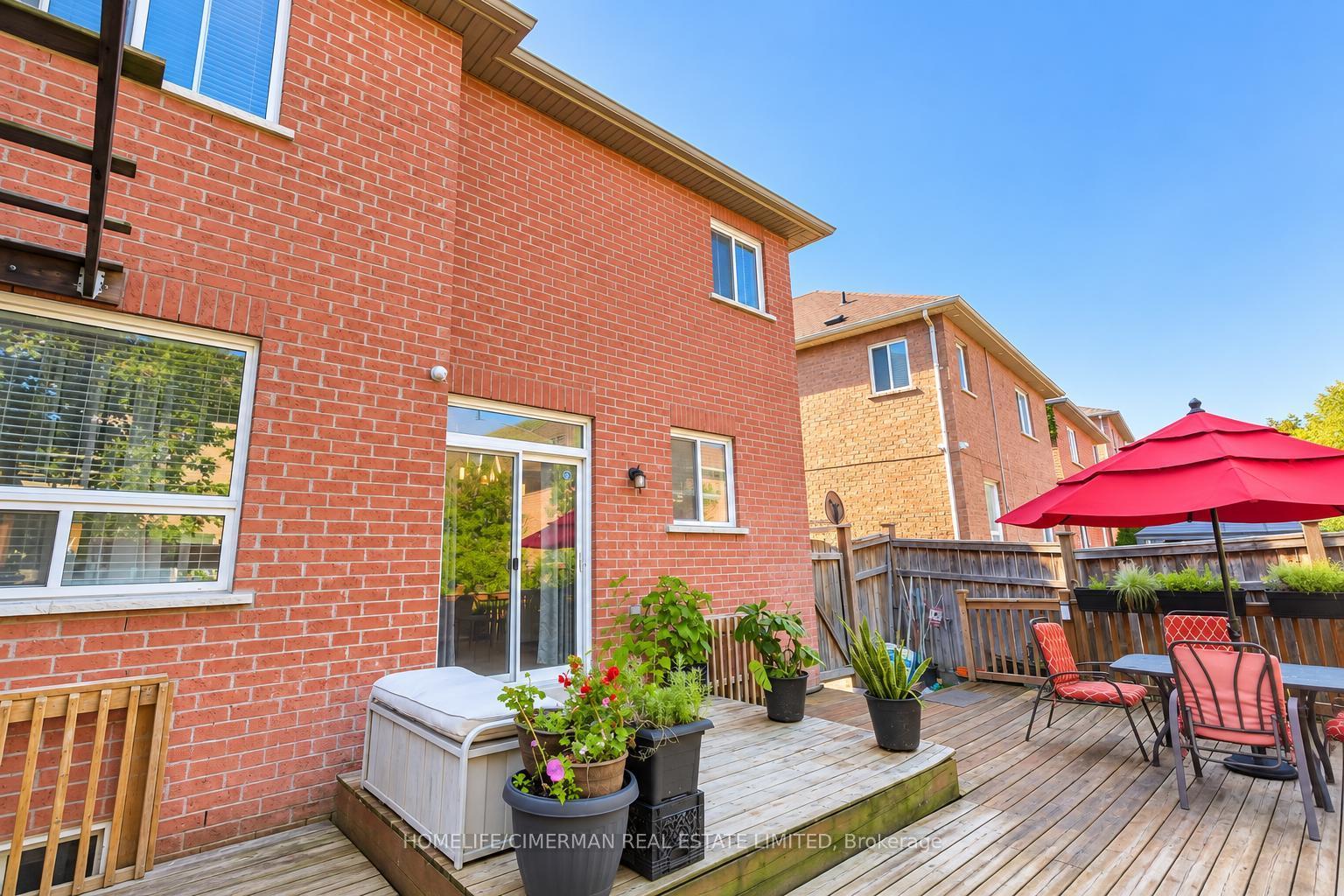 Photo 25 of 7 Okanagan Drive, Brampton, Sandringham-Wellington — HOMEH