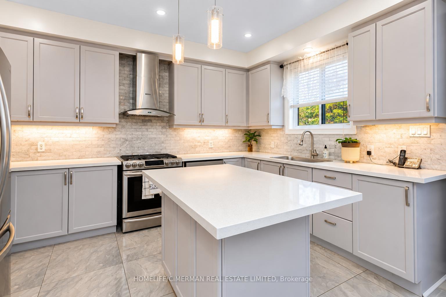 Photo 26 of 7 Okanagan Drive, Brampton, Sandringham-Wellington — HOMEH