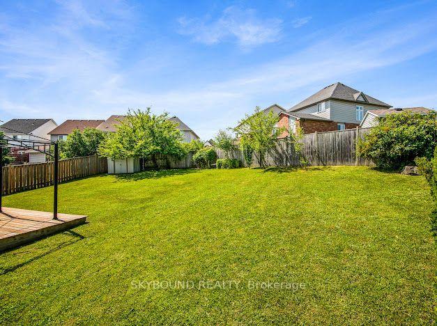 Photo 45 of 29 Blue Lace Crescent, Kitchener, Larentian West — HOMEH