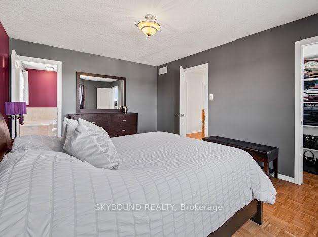 Photo 30 of 29 Blue Lace Crescent, Kitchener, Larentian West — HOMEH