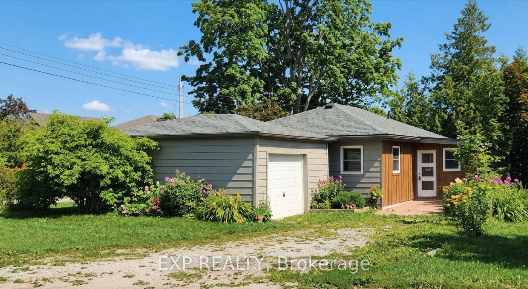 Photo 2 of 71 Lakeshore Road E, Oro-Medonte, Rural Oro-Medonte — HOMEH