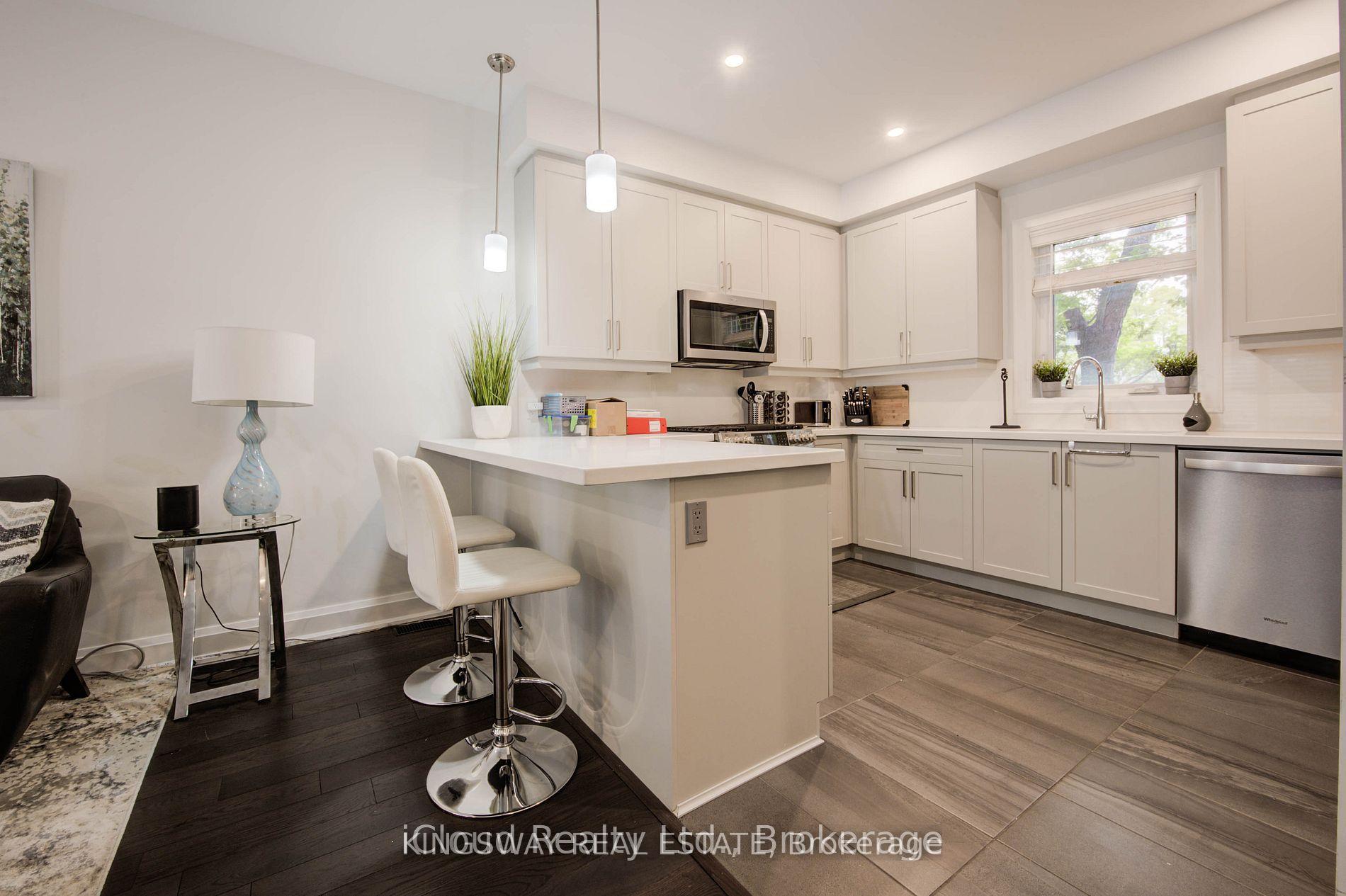Photo 19 of 33 Jarvis Street, Brantford, Holmedale — HOMEH
