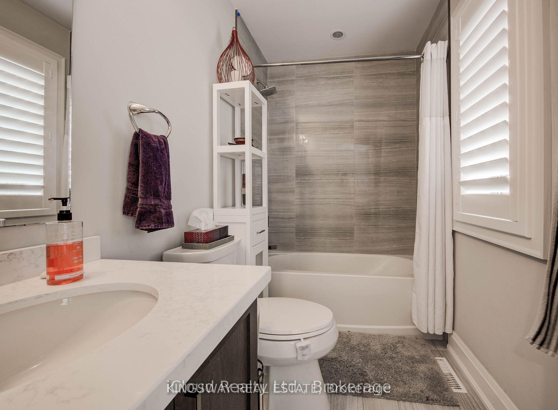 Photo 36 of 33 Jarvis Street, Brantford, Holmedale — HOMEH