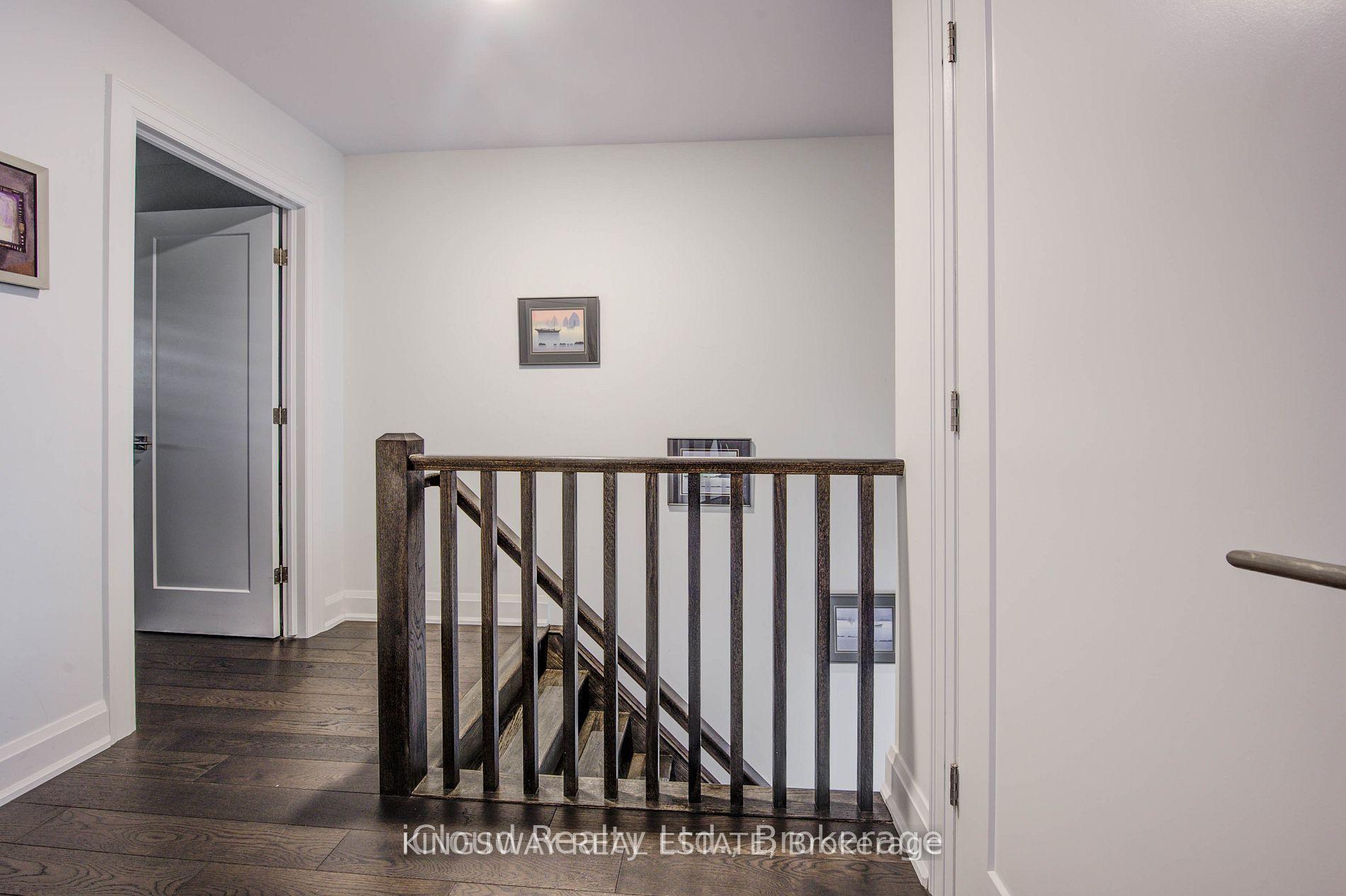 Photo 37 of 33 Jarvis Street, Brantford, Holmedale — HOMEH