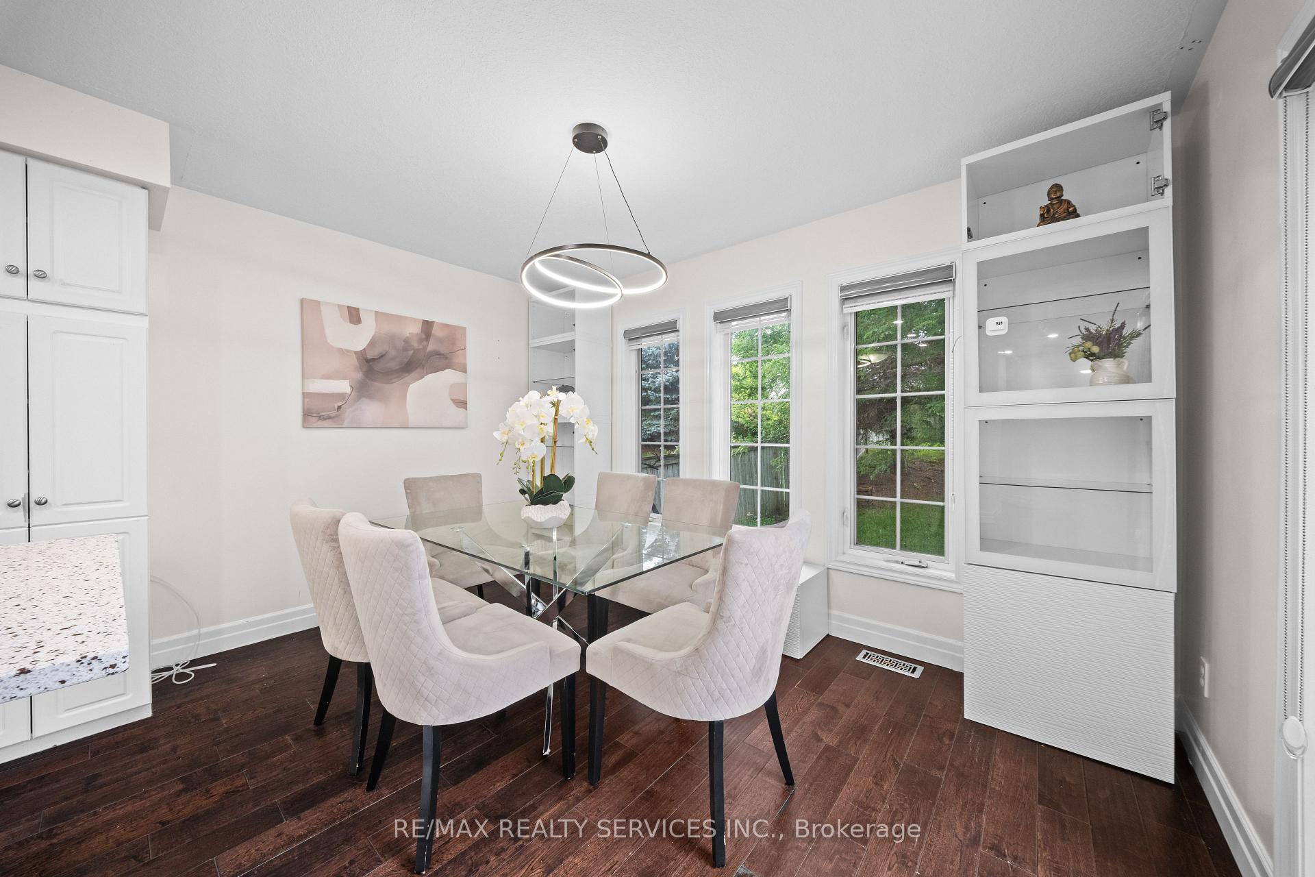 Photo 8 of 495 Brigantine Drive, Waterloo, Colonial Acres — HOMEH
