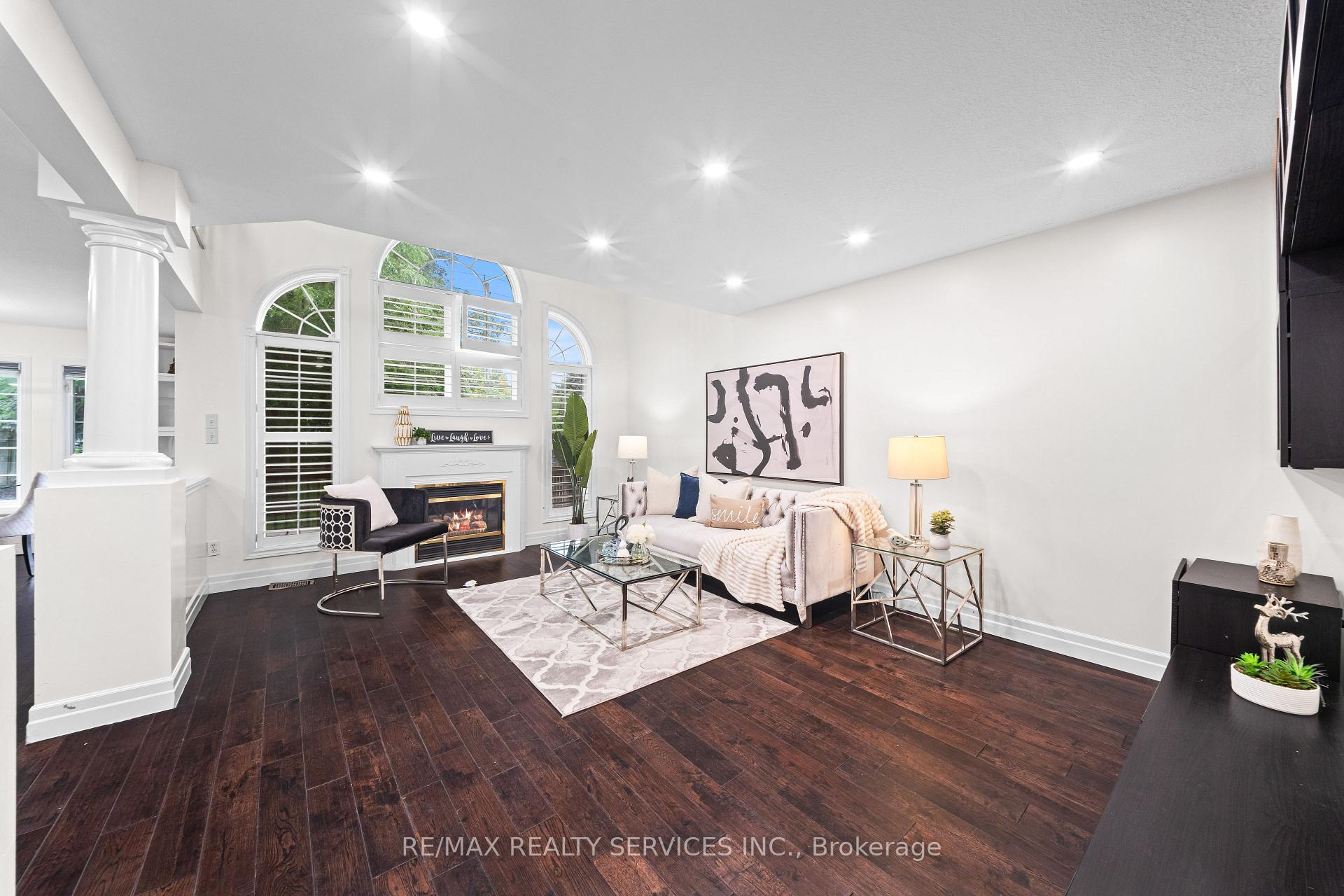 Photo 10 of 495 Brigantine Drive, Waterloo, Colonial Acres — HOMEH