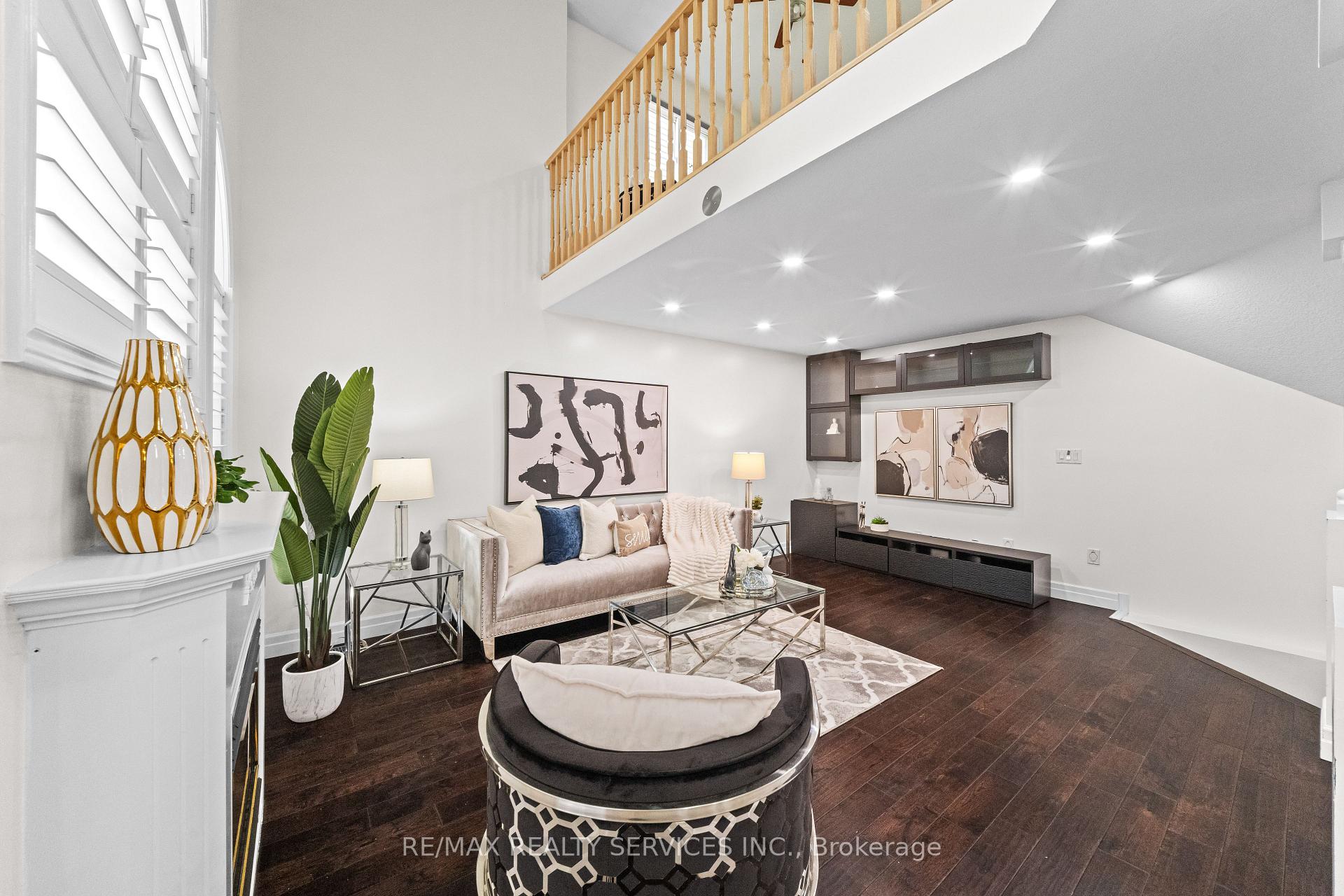 Photo 12 of 495 Brigantine Drive, Waterloo, Colonial Acres — HOMEH