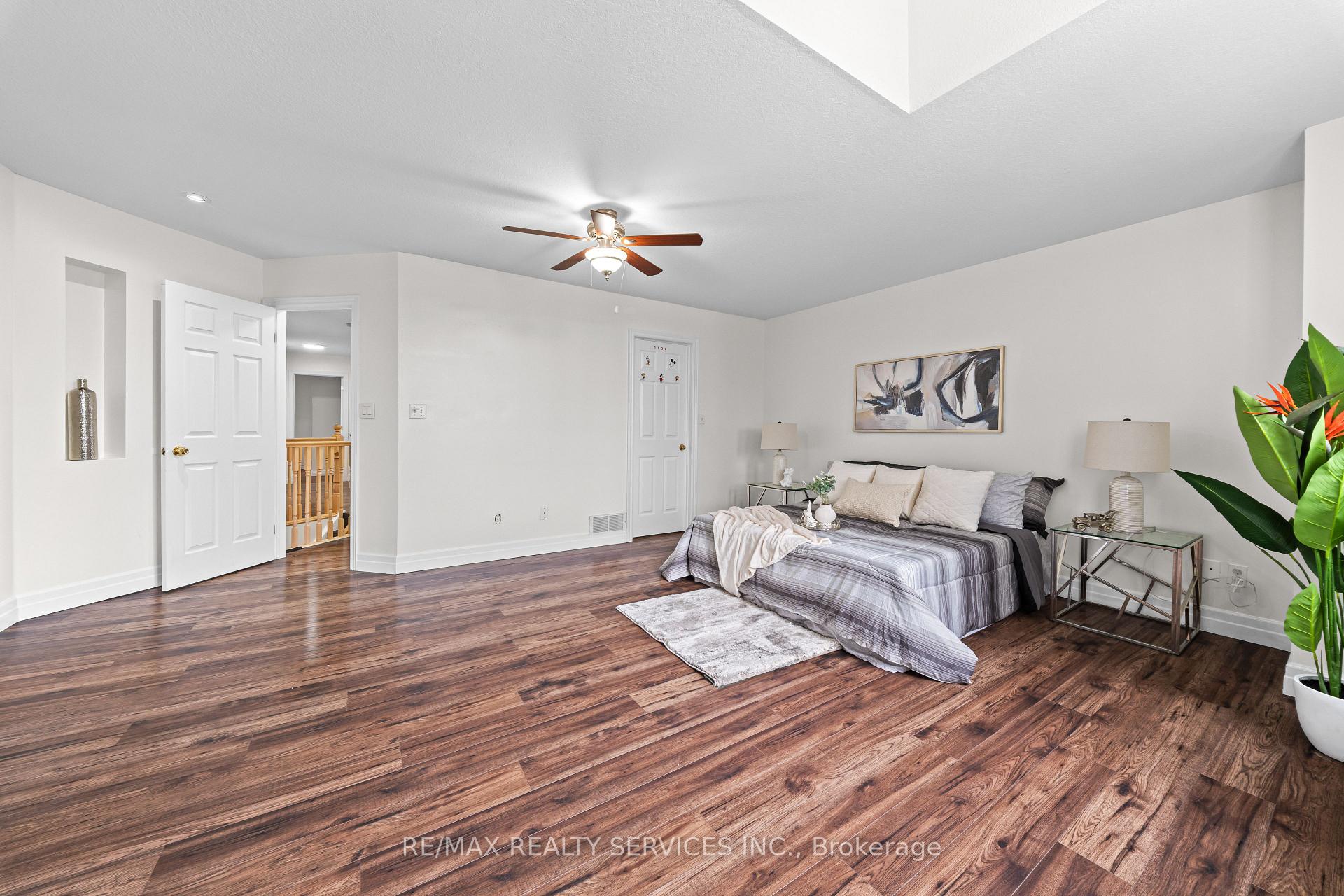 Photo 18 of 495 Brigantine Drive, Waterloo, Colonial Acres — HOMEH
