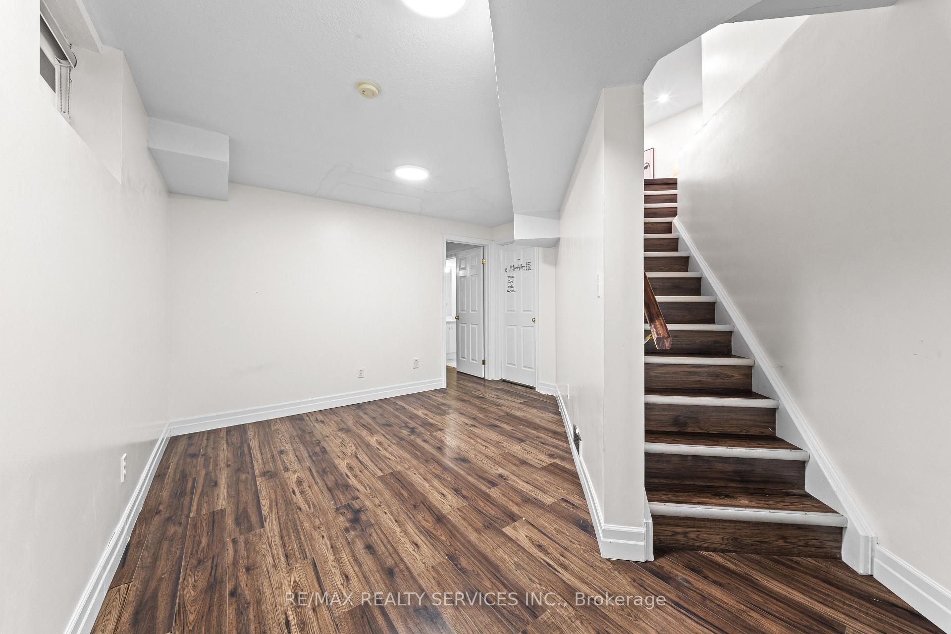 Photo 28 of 495 Brigantine Drive, Waterloo, Colonial Acres — HOMEH
